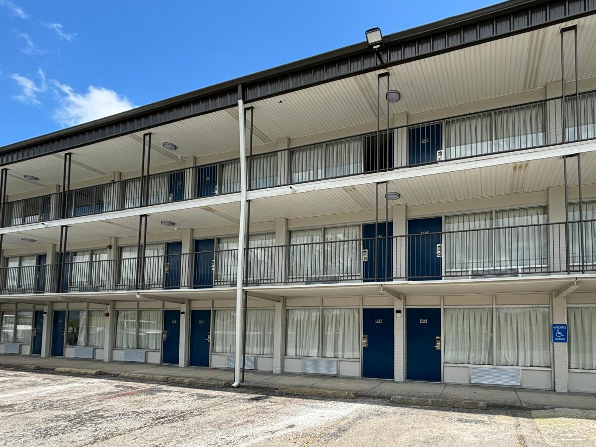 Motel 6 Richmond, Ky Eku Campus Area 외부 사진